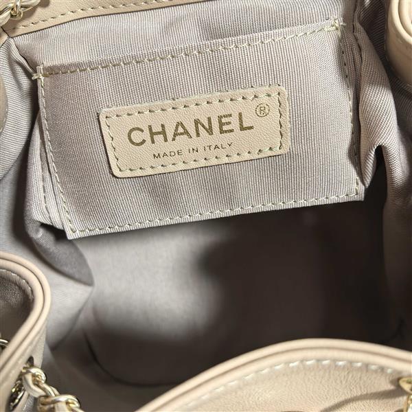 2026127213712219 700